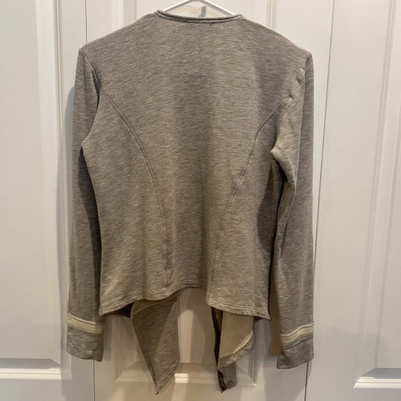 Bebe Gray and White Cascading Cardigan Style Top Size Medium - Picture 5 of 9